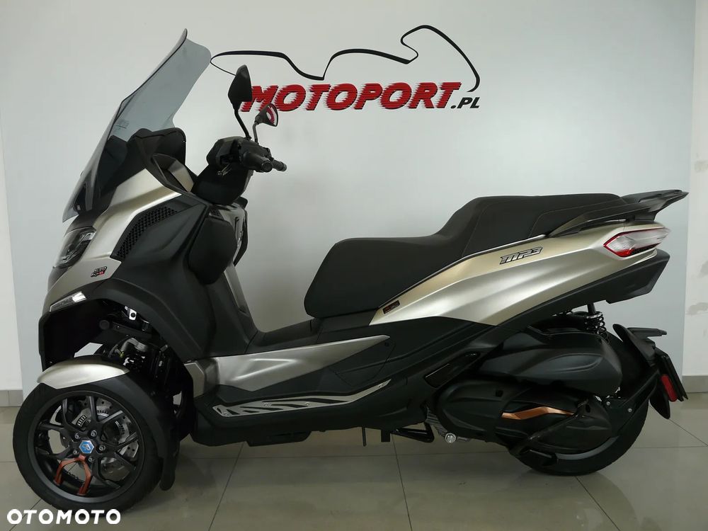 Piaggio MP-3 - 2