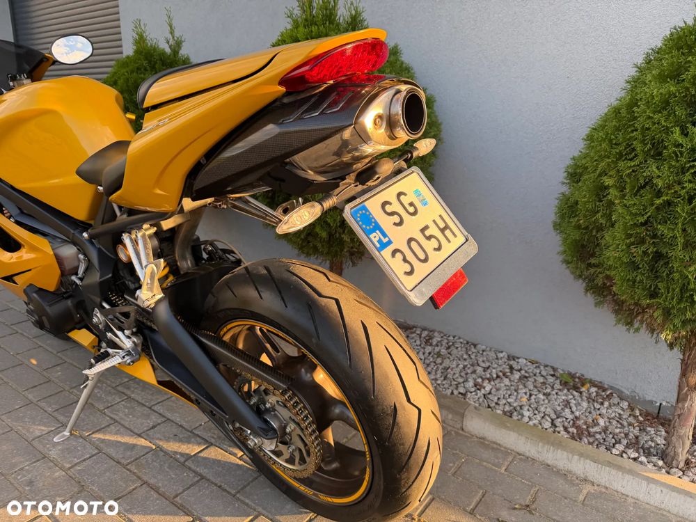 Triumph Daytona - 30