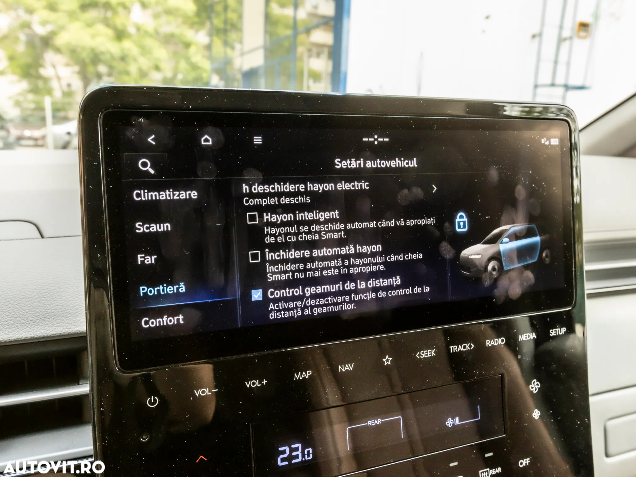 Hyundai Staria 2.2 CRDi Allrad Signature - 36