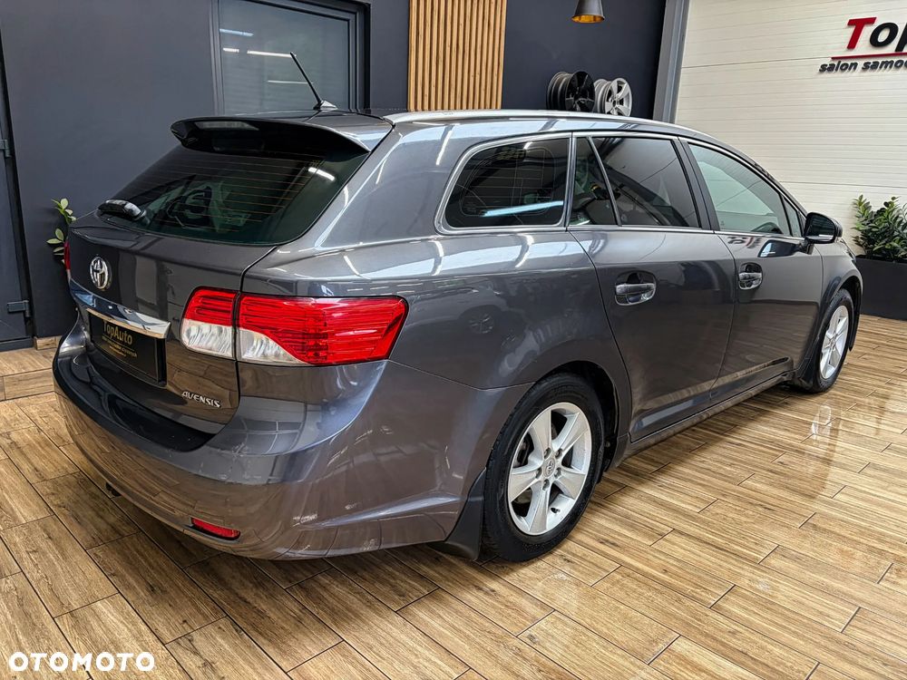 Toyota Avensis 1.8 Premium - 7