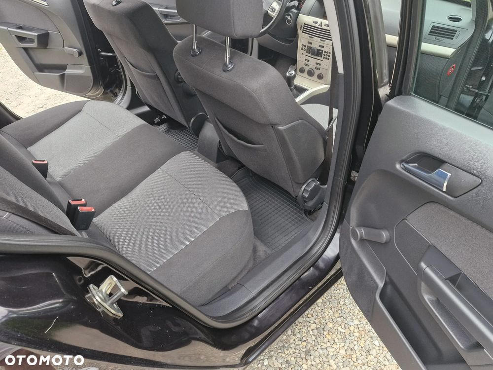 Opel Astra 1.6 Enjoy - 22