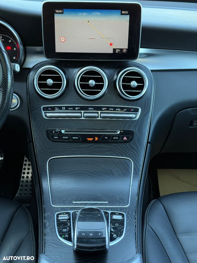 Mercedes-Benz GLC Coupe 250 d 4Matic 9G-TRONIC AMG Line - 34