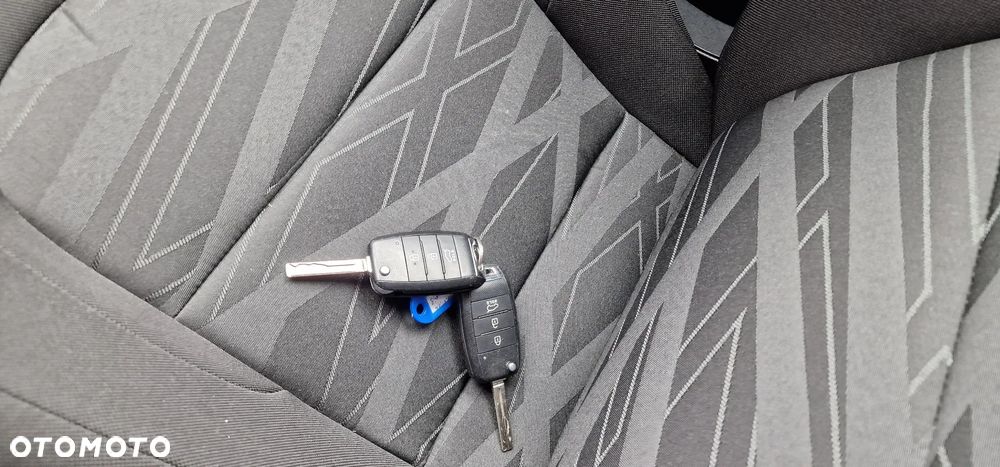 Kia Ceed 1.4 CVVT Attract Plus - 17