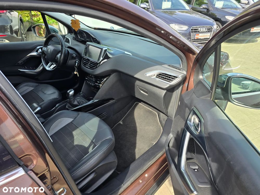 Peugeot 2008 - 11
