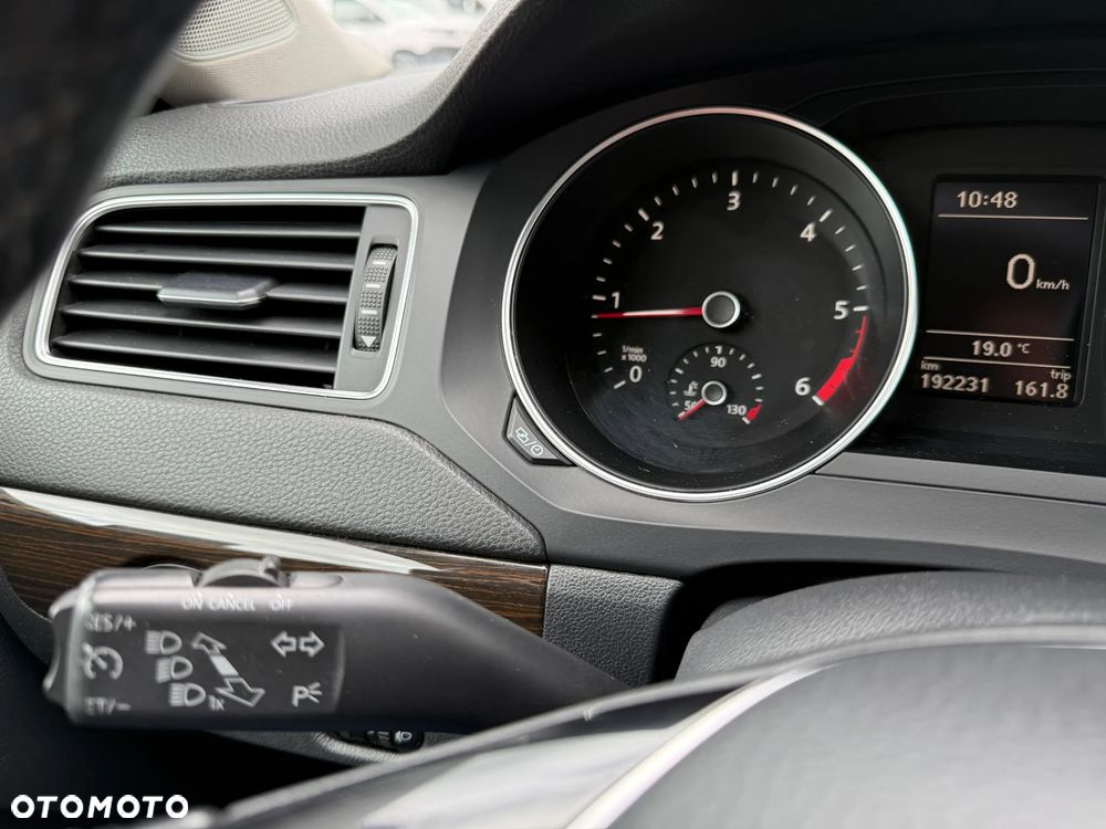 Volkswagen Jetta 2.0 TDI DPF Comfortline - 27