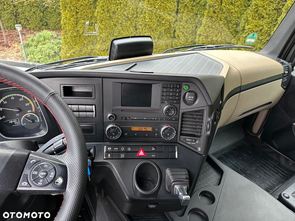Mercedes-Benz / ACTROS / NOWA ZABUDOWA / 148 TYS.KM. / NAJAZD / LAWETA / - 33