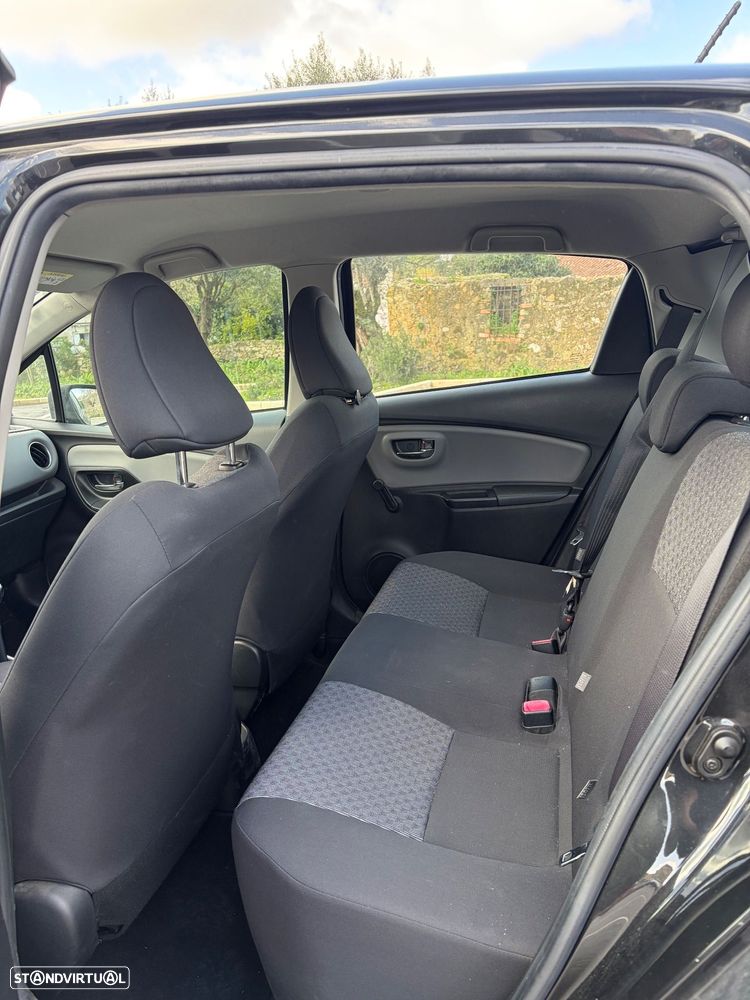 Toyota Yaris 1.4 D-4D Comfort+P.Style - 11