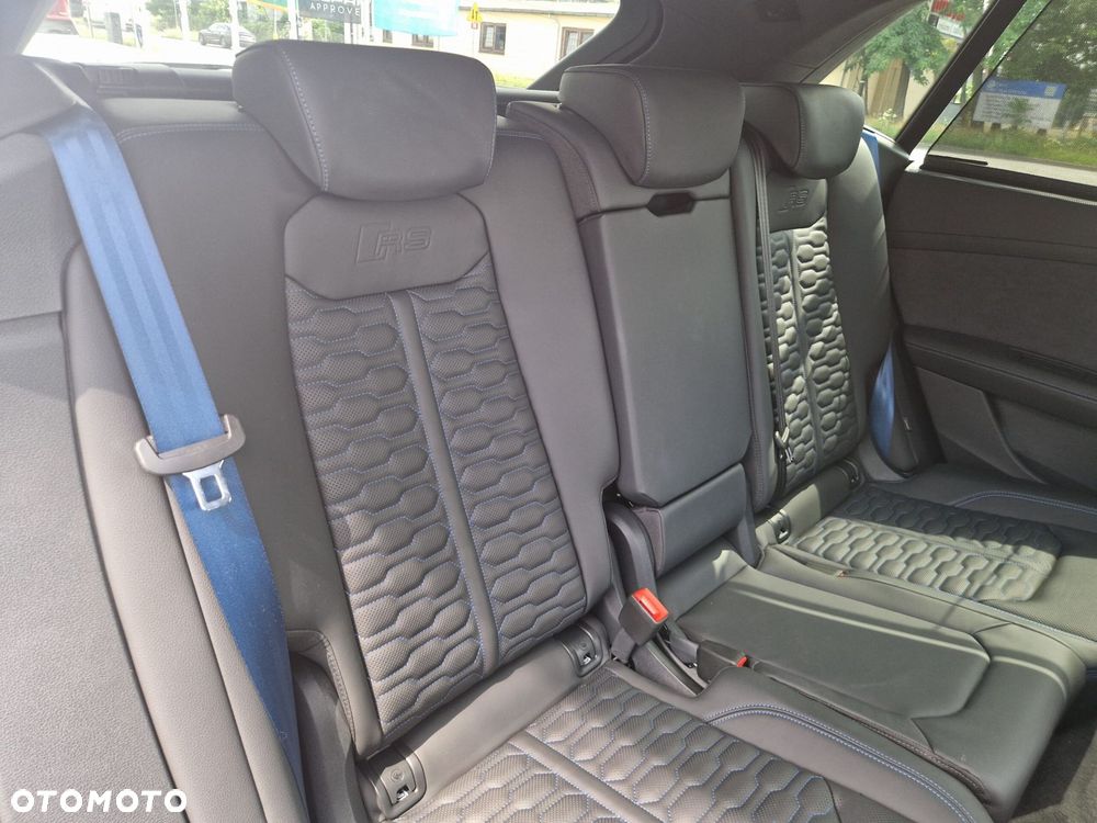 Audi RS Q8 - 12