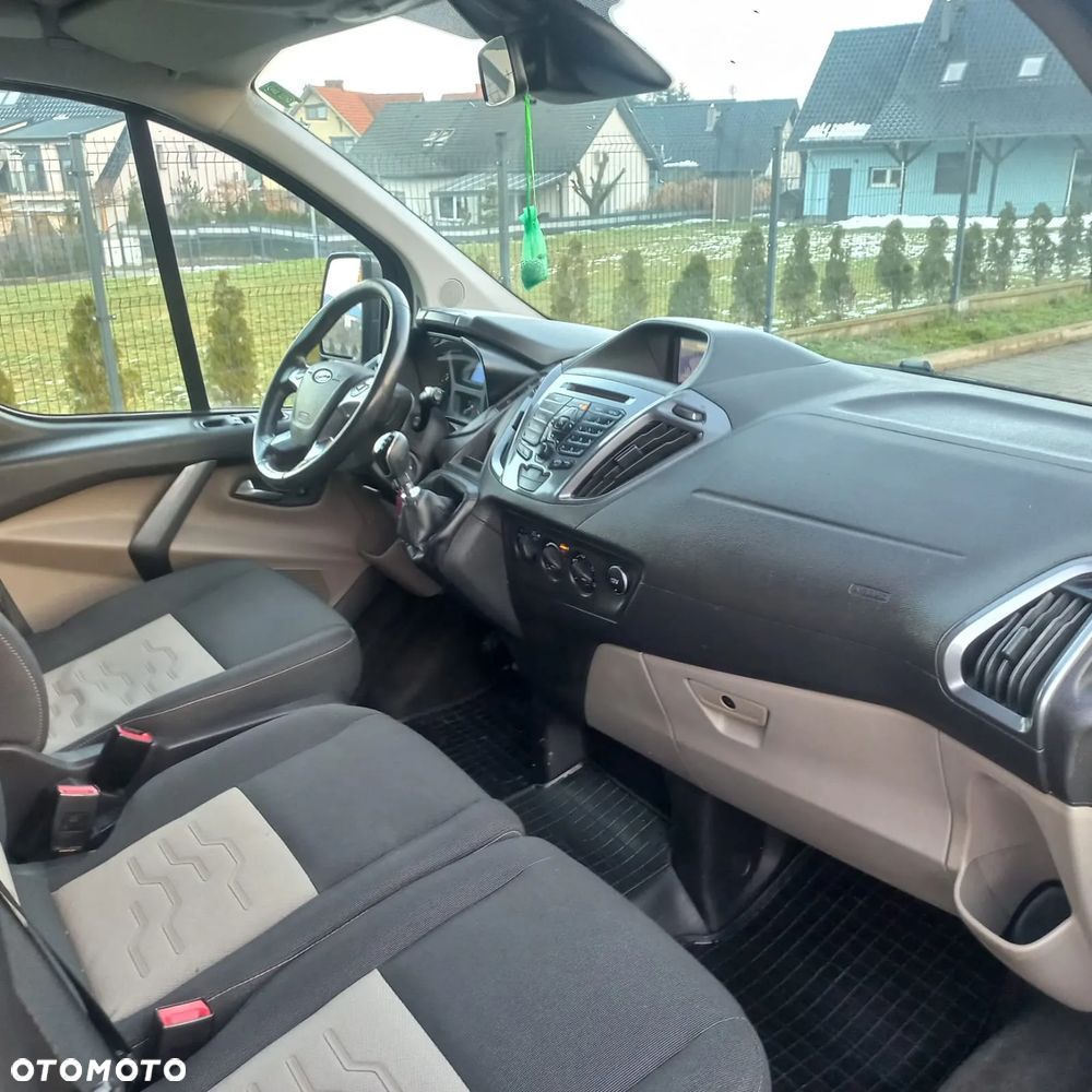 Ford Transit Custom 290 L1H1 Limited - 12
