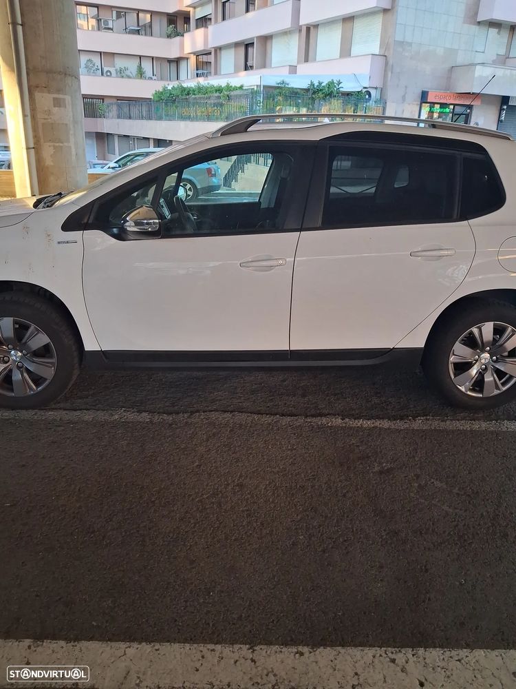 Peugeot 2008 1.2 PureTech Style - 2