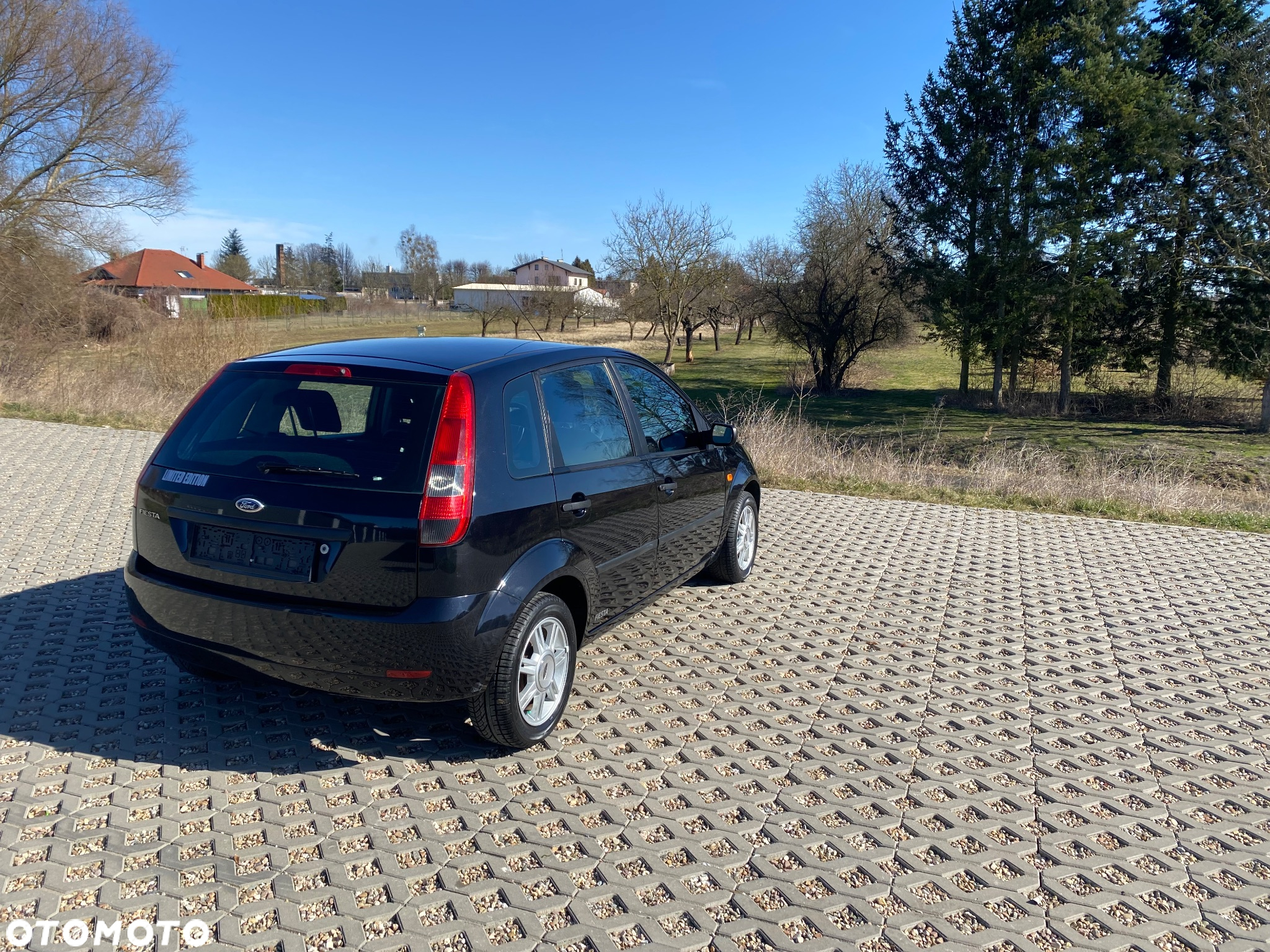 Ford Fiesta 1.3 Ambiente - 22