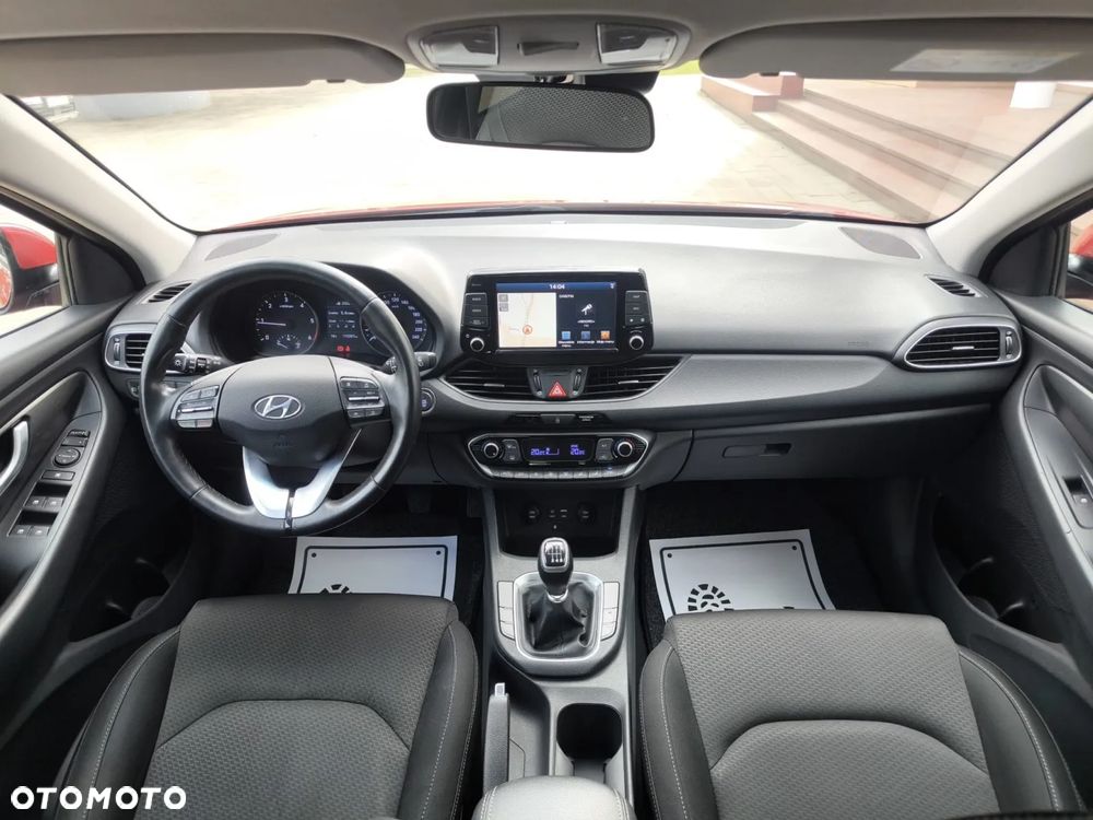 Hyundai i30 blue Kombi 1.6 CRDi Style - 24