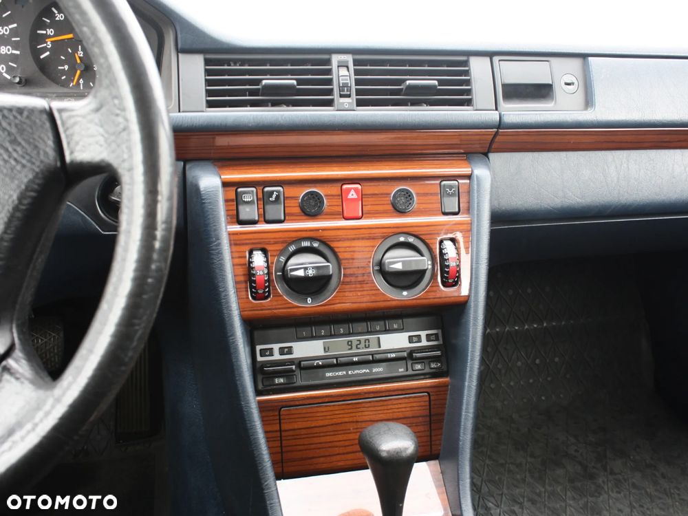 Mercedes-Benz W124 (1984-1993) - 10