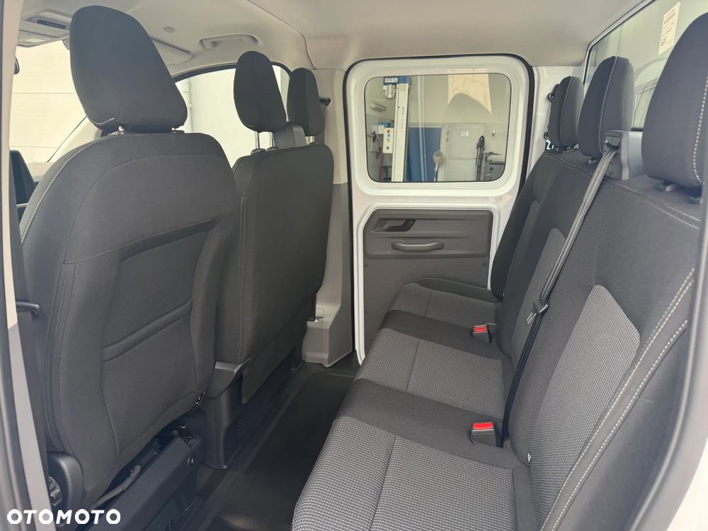 Volkswagen Transporter T7 Skrzyniowy z podwójną kabiną - 7