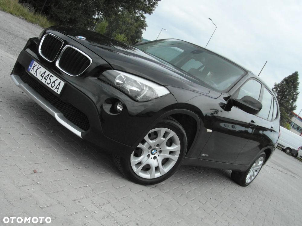 BMW X1 sDrive18i - 12