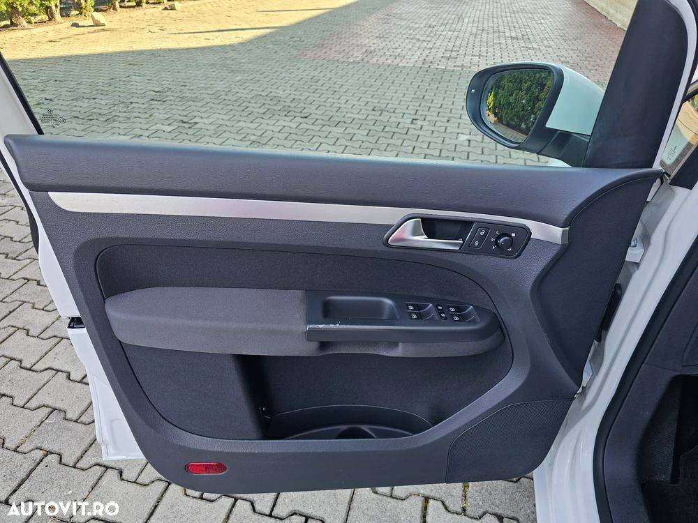 Volkswagen Touran 1.4 TSI DSG R-Line Edition - 28