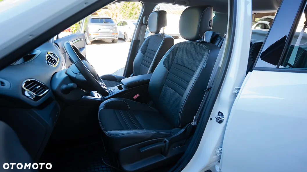 Renault Scenic 1.6 dCi Energy Bose Edition - 28