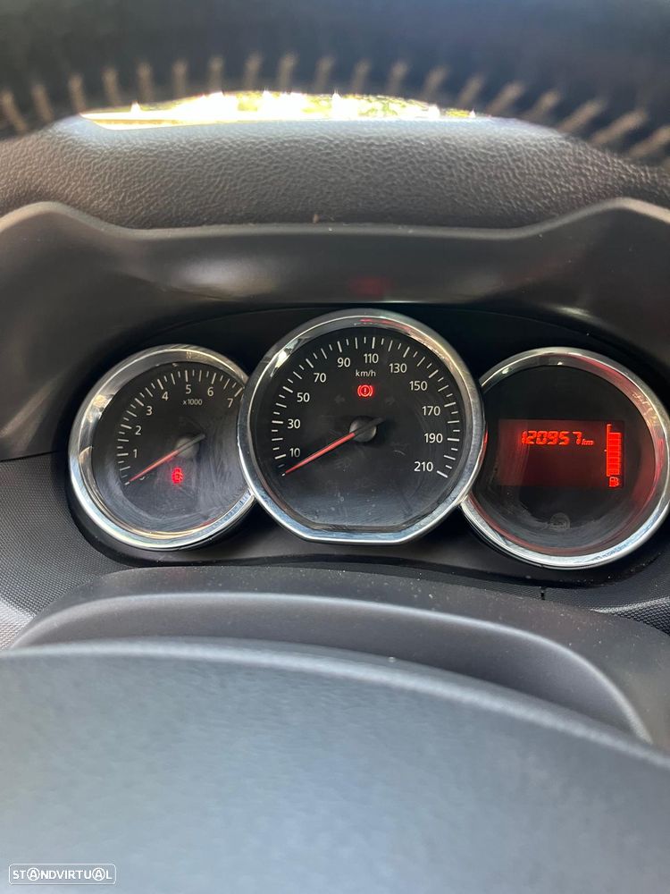 Dacia Duster 1.2 TCe Pack - 12