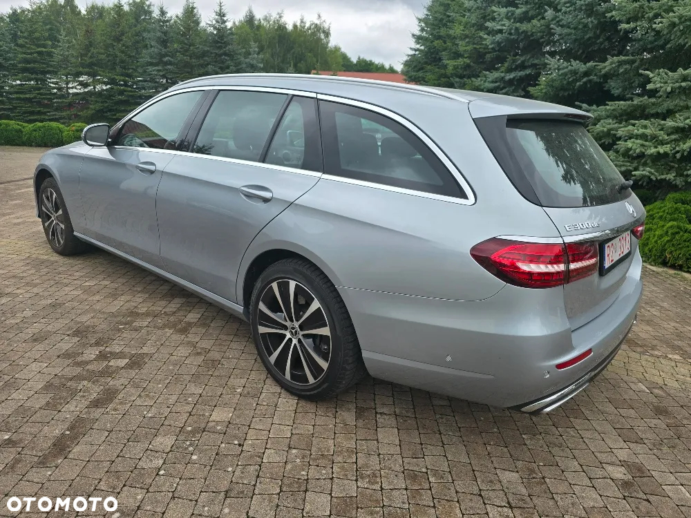 Mercedes-Benz Klasa E - 9