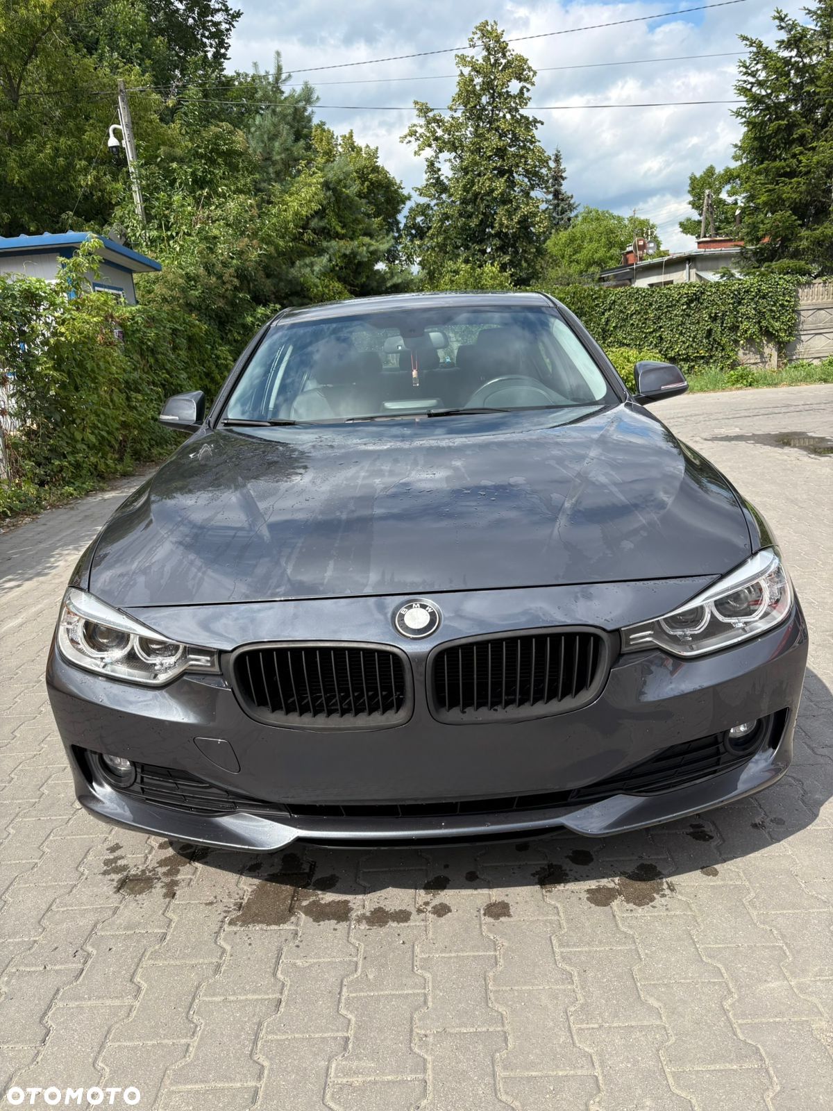 BMW Seria 3 320i - 1