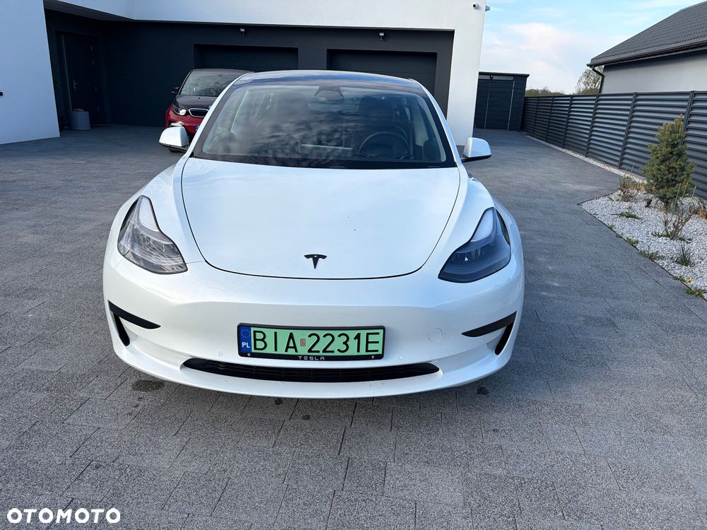 Tesla Model 3 RWD - 3