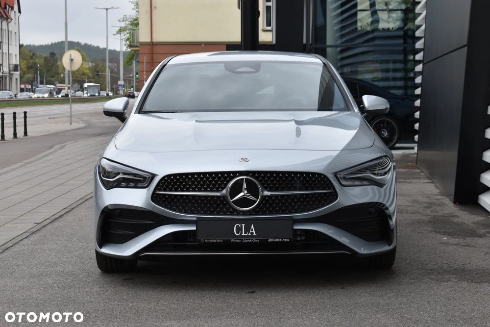 Mercedes-Benz CLA 220 AMG Line 7G-DCT - 2