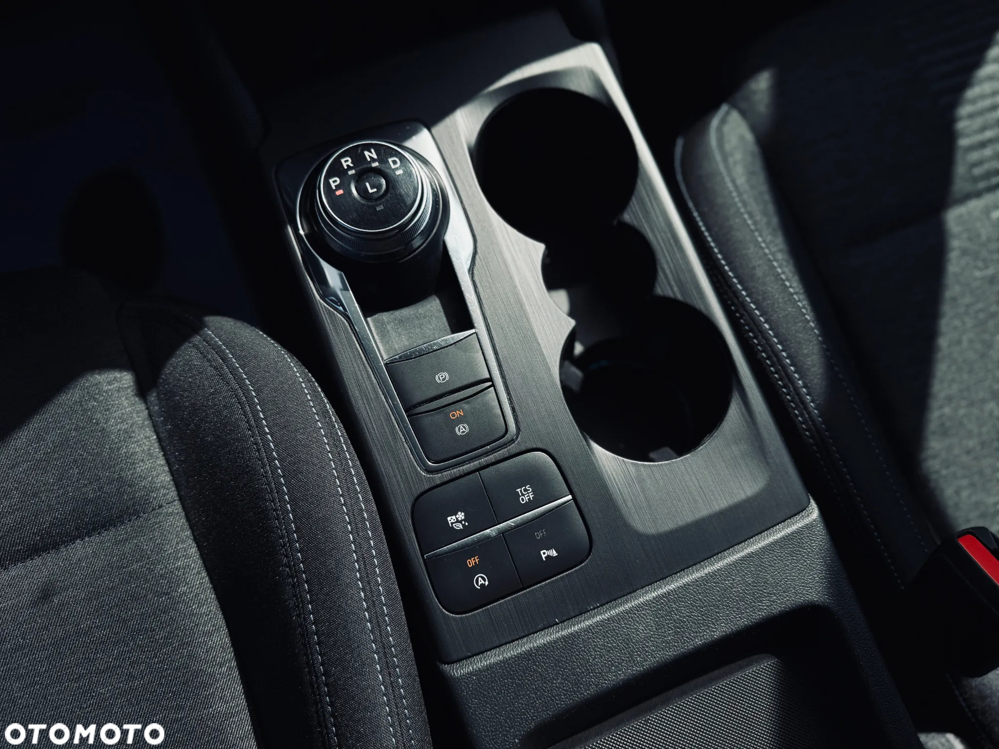 Ford Focus 1.0 EcoBoost Active - 29