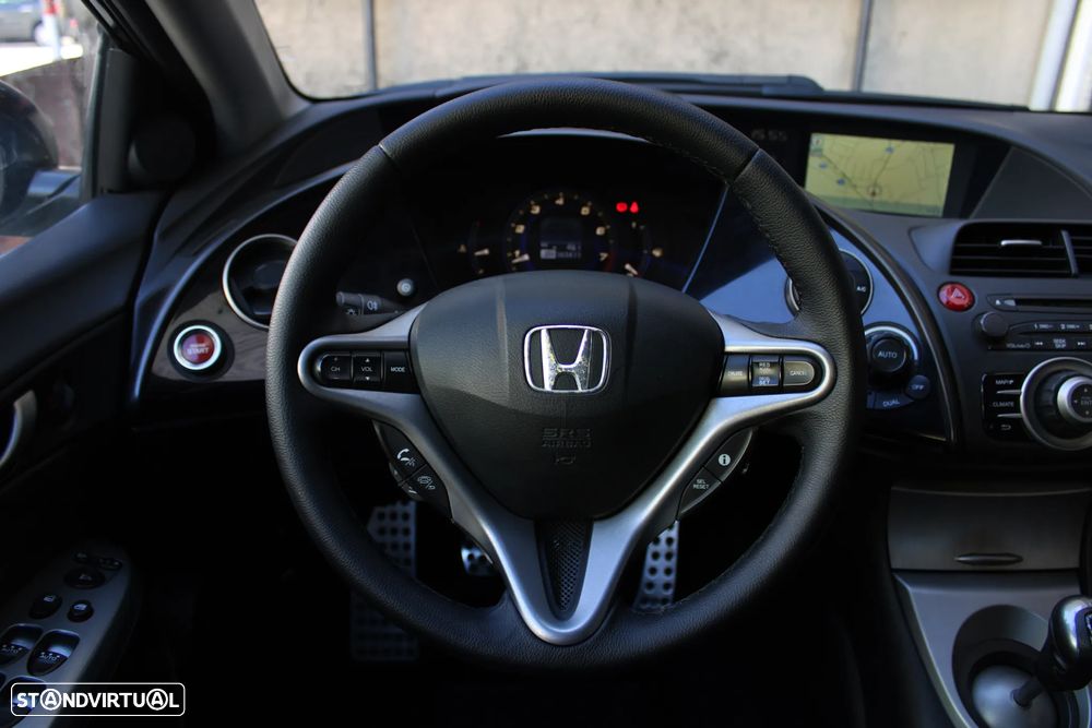 Honda Civic 1.8 Executive NAVI - 33