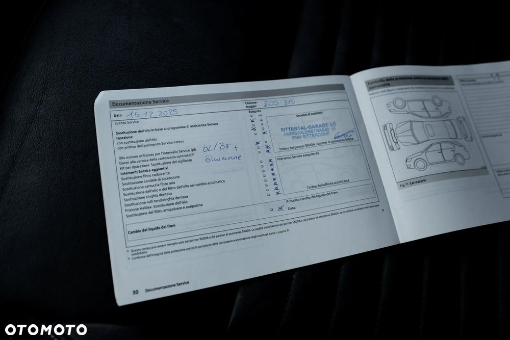 Skoda Octavia 2.0 TSI (Green tec) DSG RS - 39