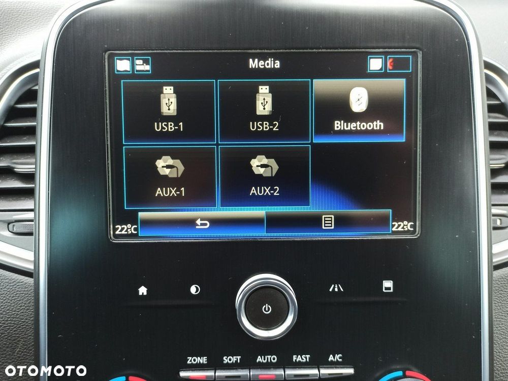 Renault Scenic BLUE dCi 120 BUSINESS EDITION - 26