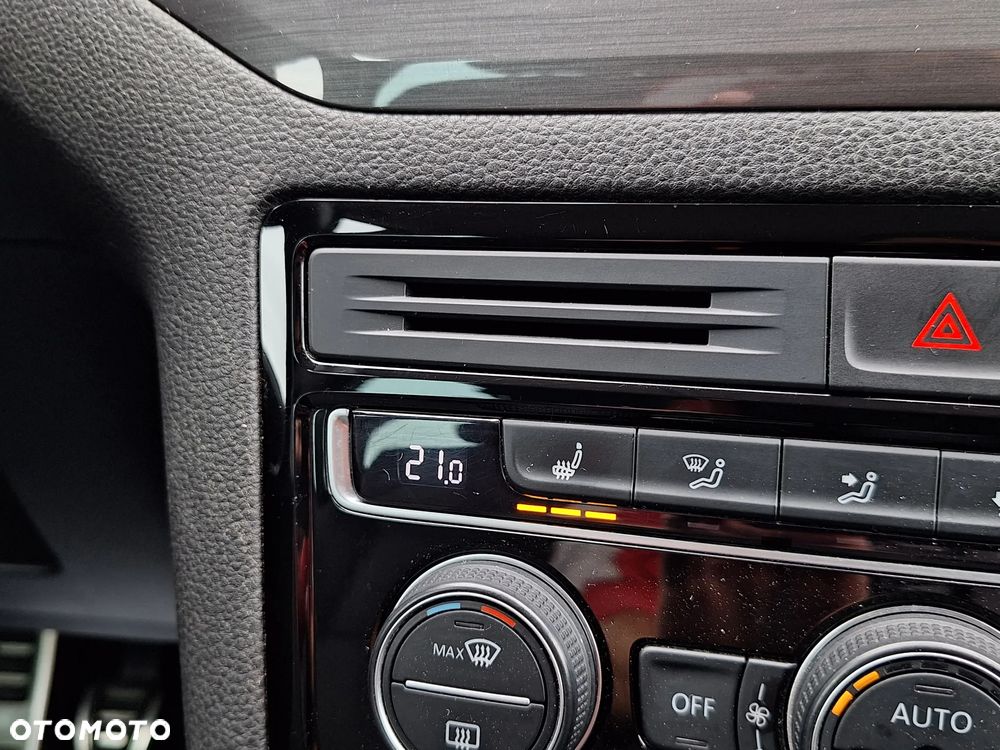 Volkswagen Golf Sportsvan - 12