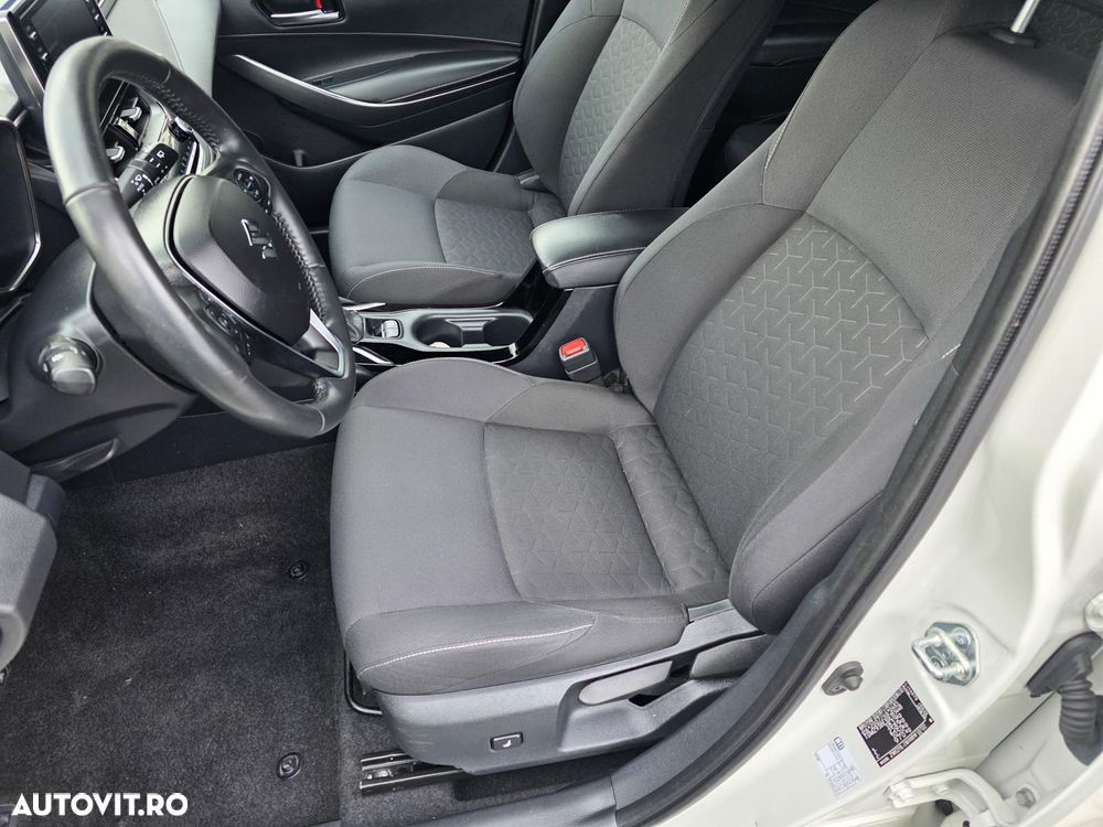 Suzuki Swace 1.8 E-CVT HEV Spirit - 19