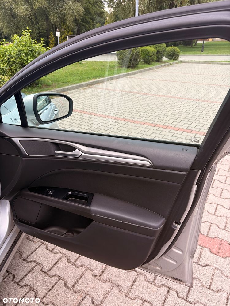Ford Mondeo 2.0 TDCi Titanium - 20