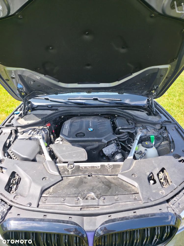 BMW Seria 5 520d Touring Sport Line - 34