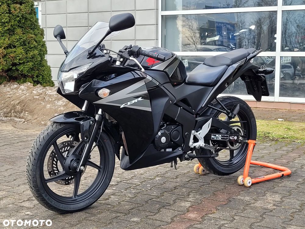 Honda CBR - 8