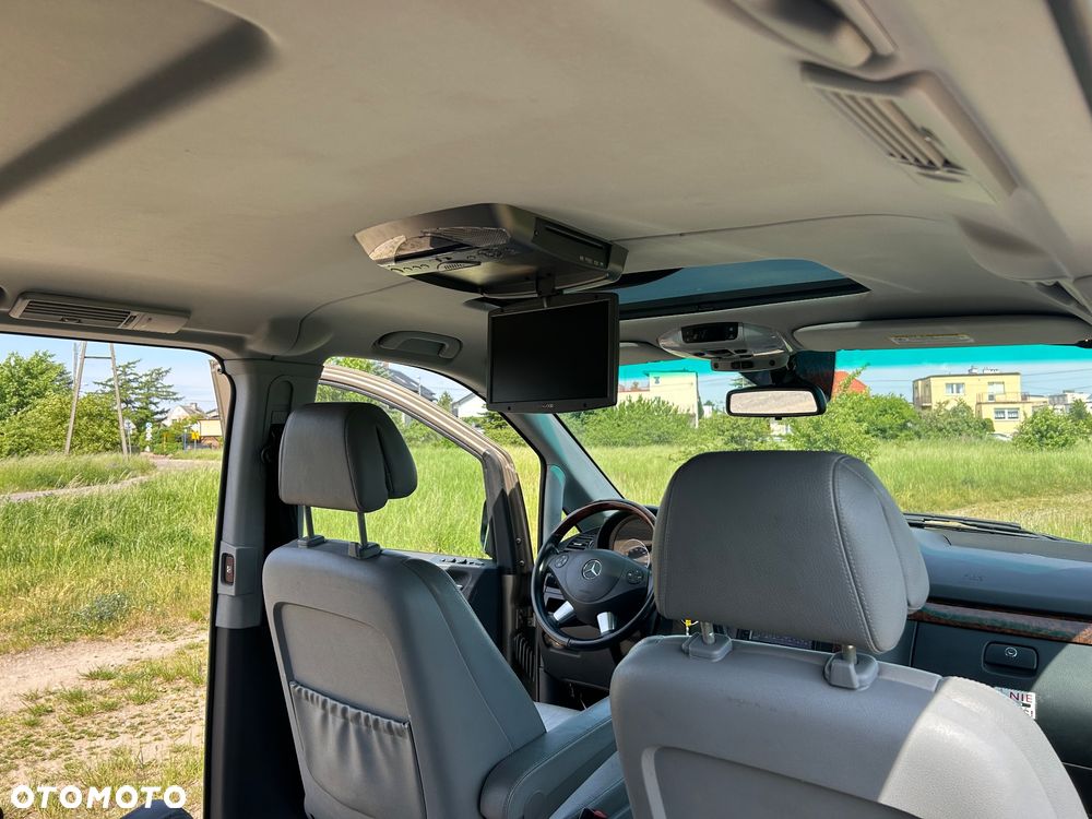 Mercedes-Benz Viano - 13