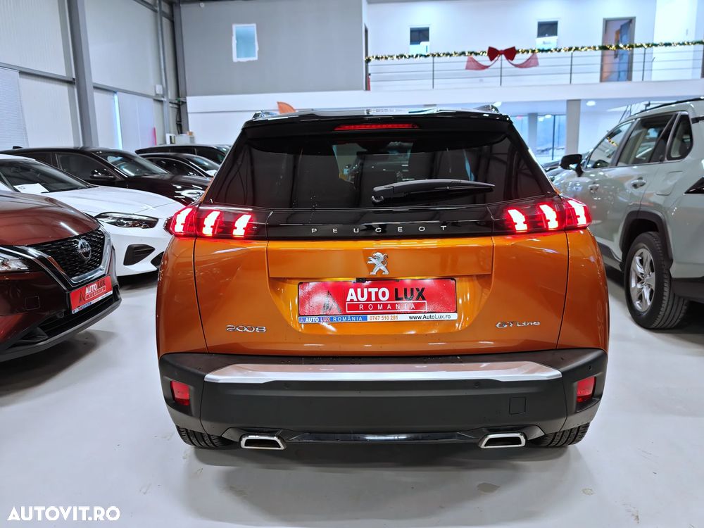 Peugeot 2008 PureTech 130 EAT8 GT - 27