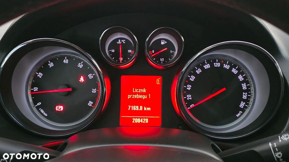 Opel Insignia 1.6 T Cosmo - 22