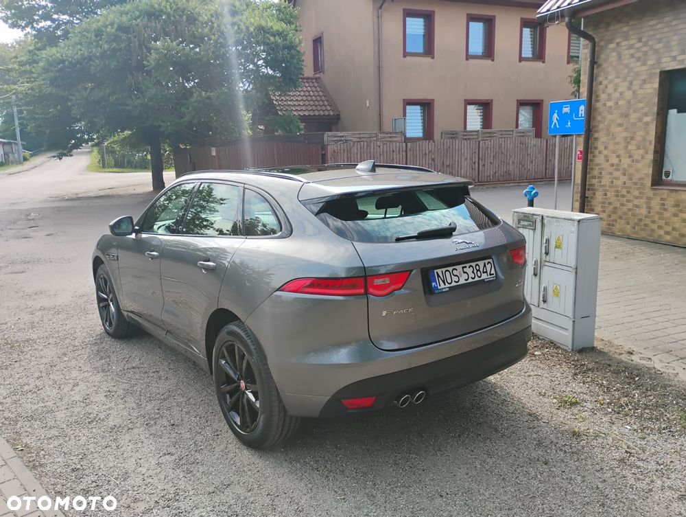 Jaguar F-Pace 2.0 i4D RWD R-Sport - 6