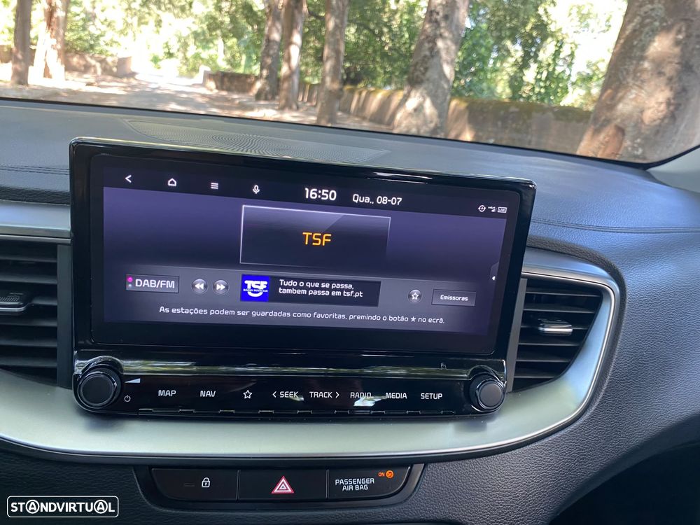 Kia XCeed 1.0 T-GDI Dynamic — fotografia 16