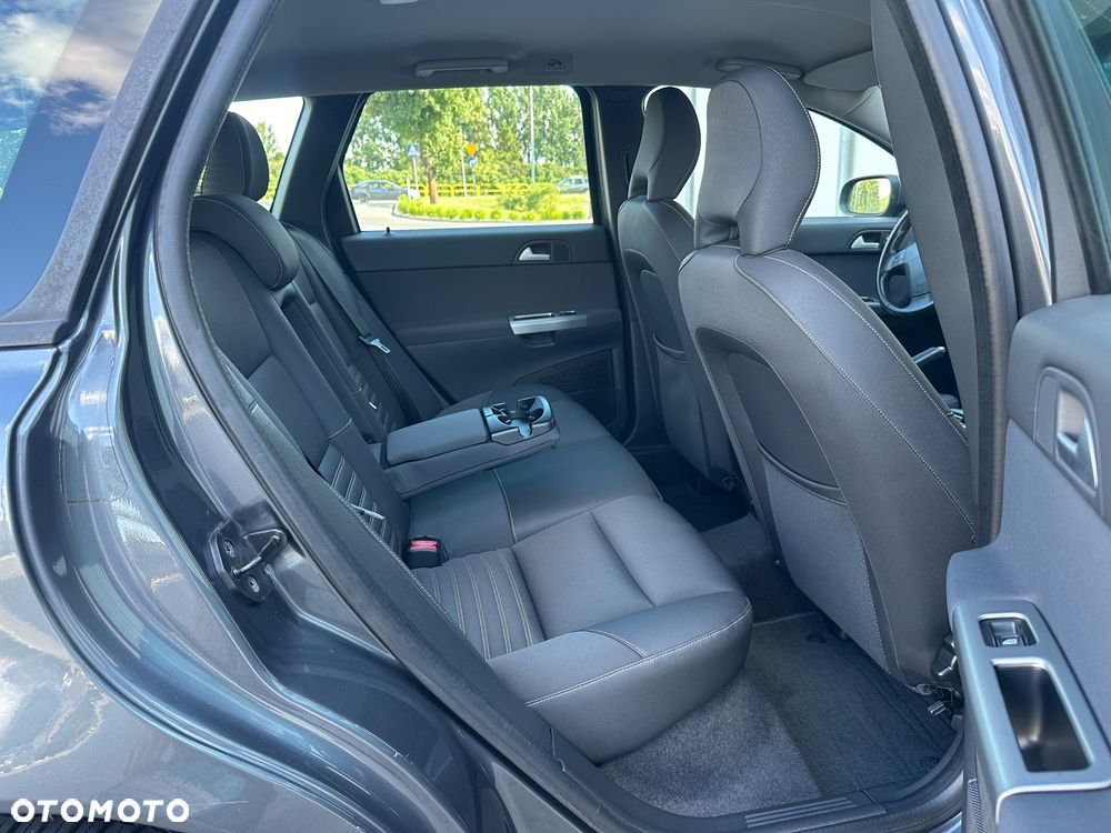 Volvo V50 1.6D DPF DRIVe - 11
