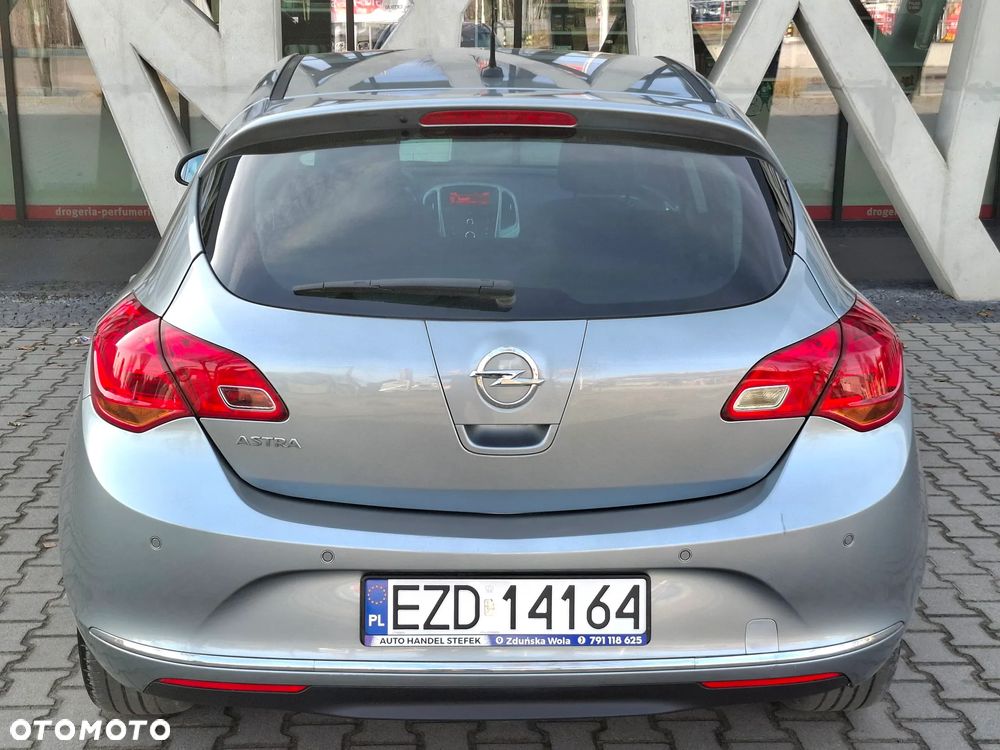 Opel Astra 1.4 Turbo Exklusiv - 10