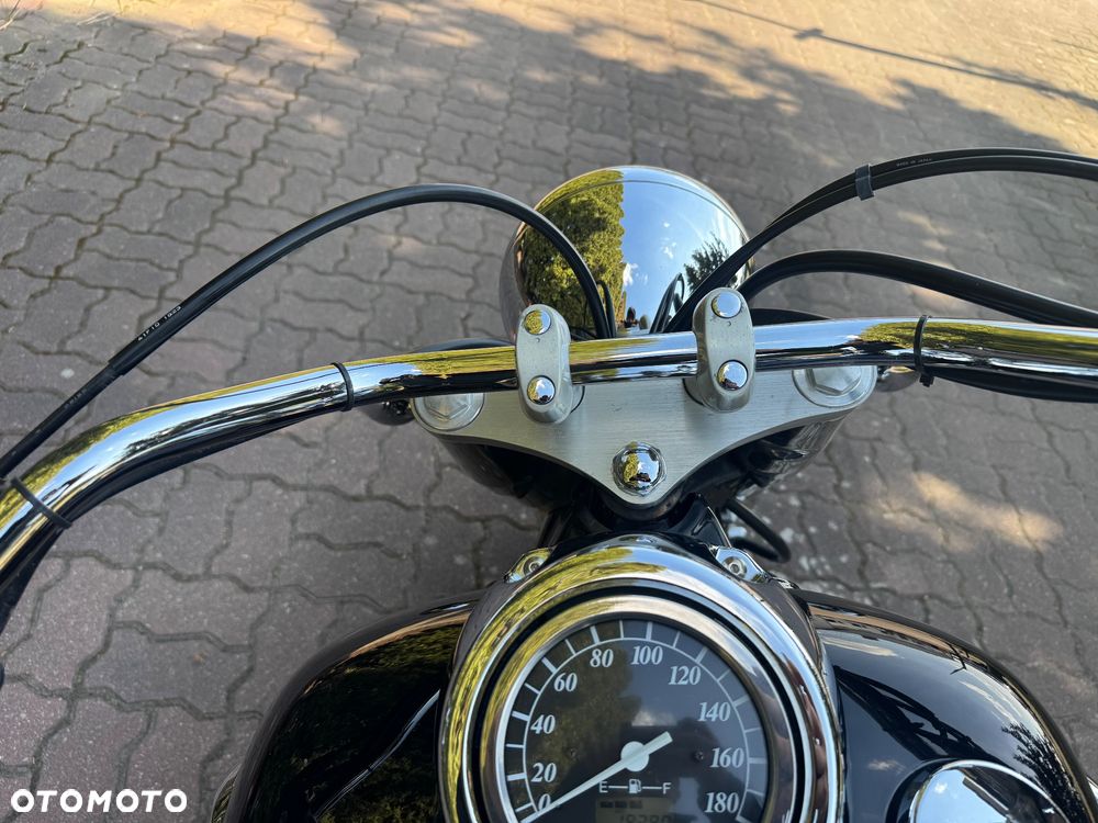 Suzuki VL 800 Volusia - 19