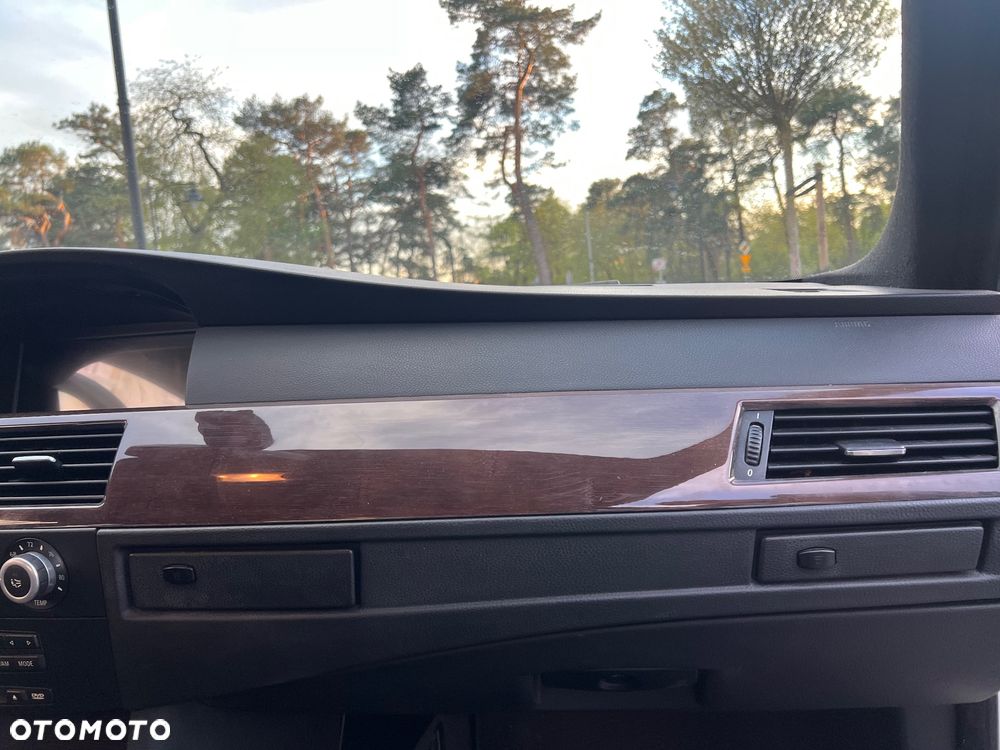 BMW Seria 5 540i Edition Exclusive - 15