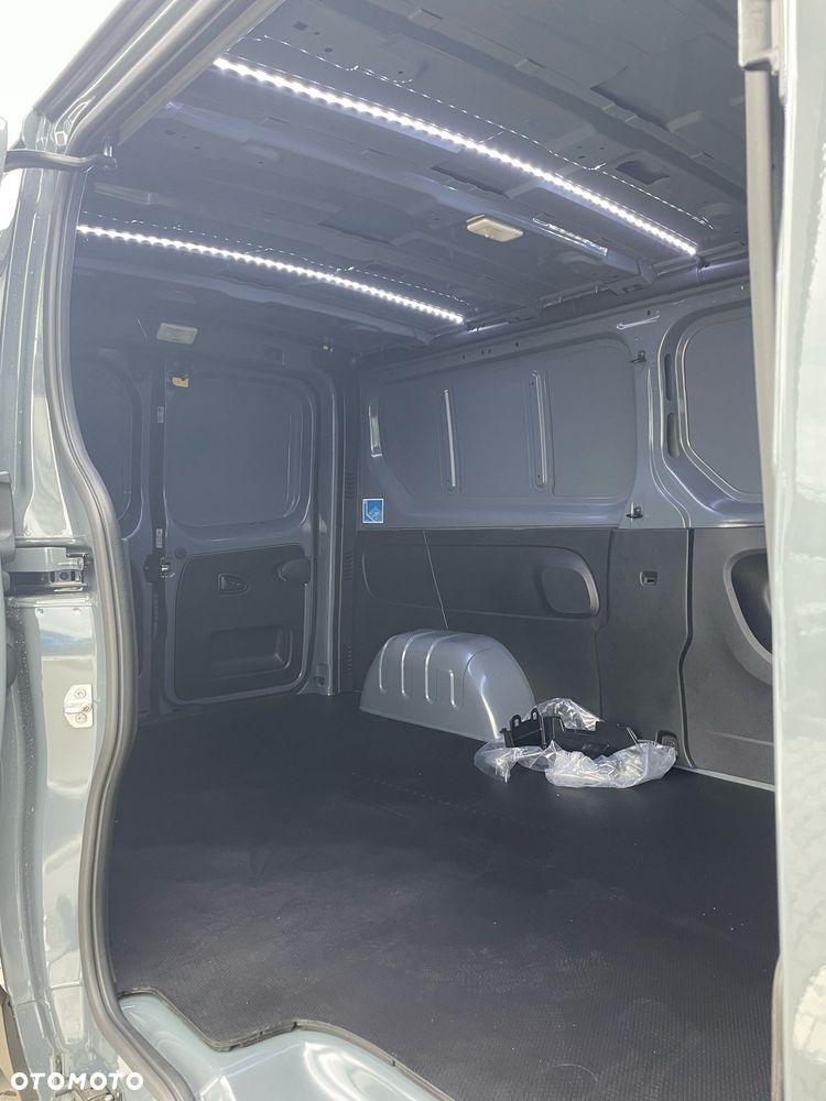 Renault Trafic 2.0 dCi L2H1 HD Extra - 17