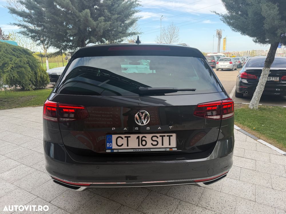 Volkswagen Passat 2.0 TDI SCR DSG Comfortline - 17