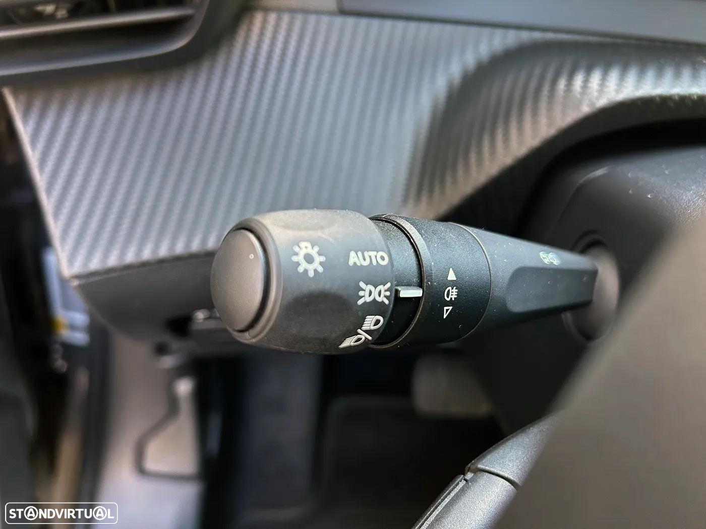 Peugeot e-2008 54 kWh Active - 31