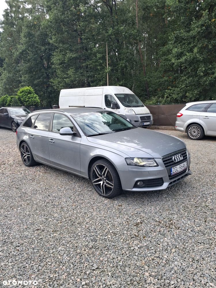 Audi A4 Avant - 4