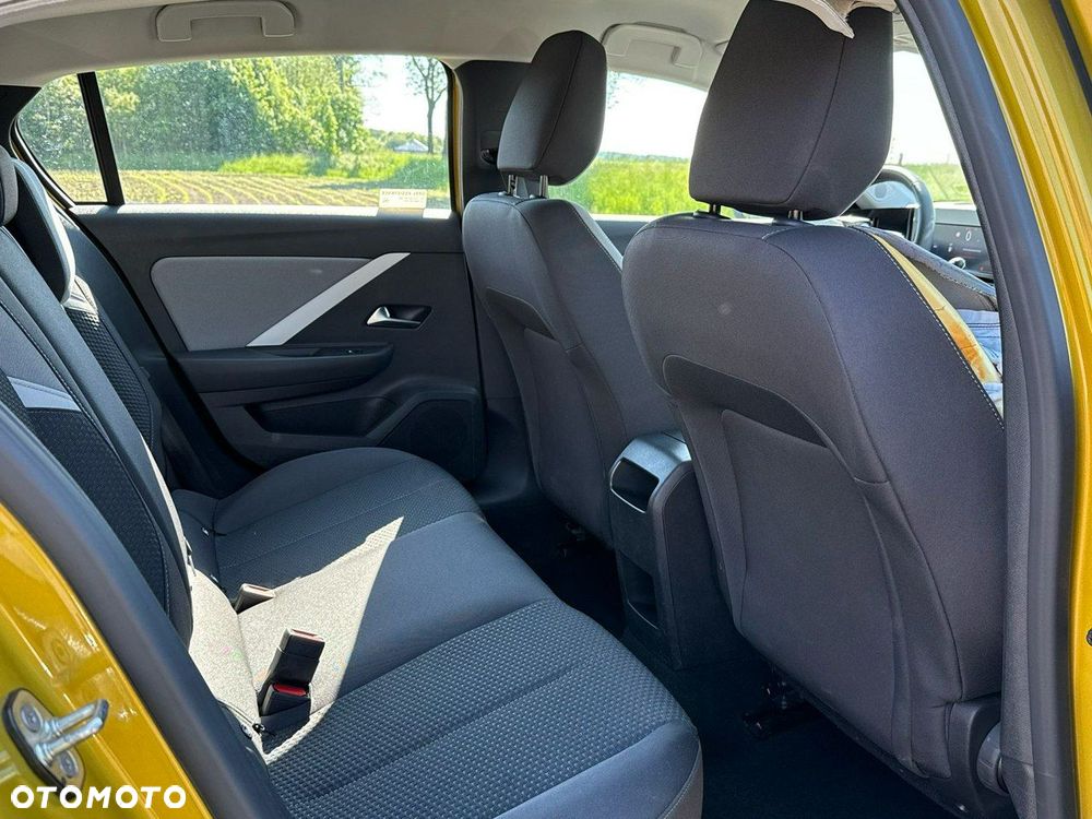 Opel Astra 1.2 Turbo Edition - 22