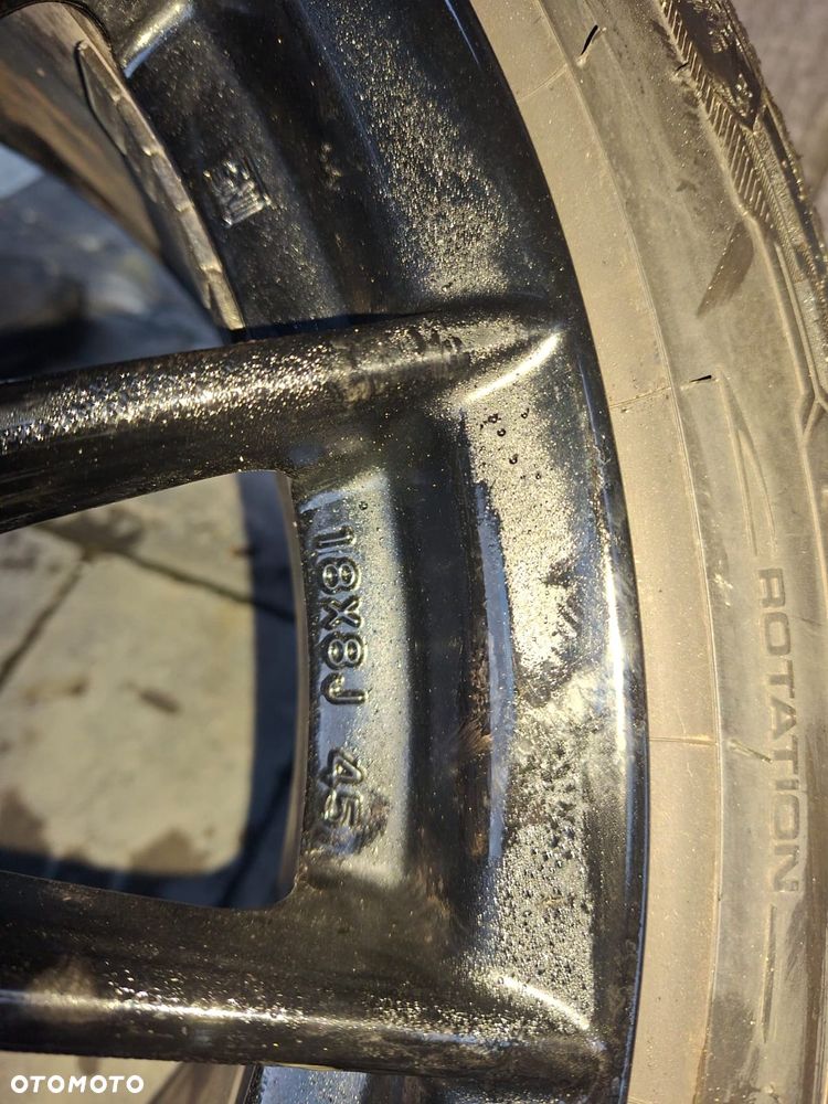 Koła Felgi Toyota Yaris GR 18 Cali 8j ET 45 Opony 24r - 13